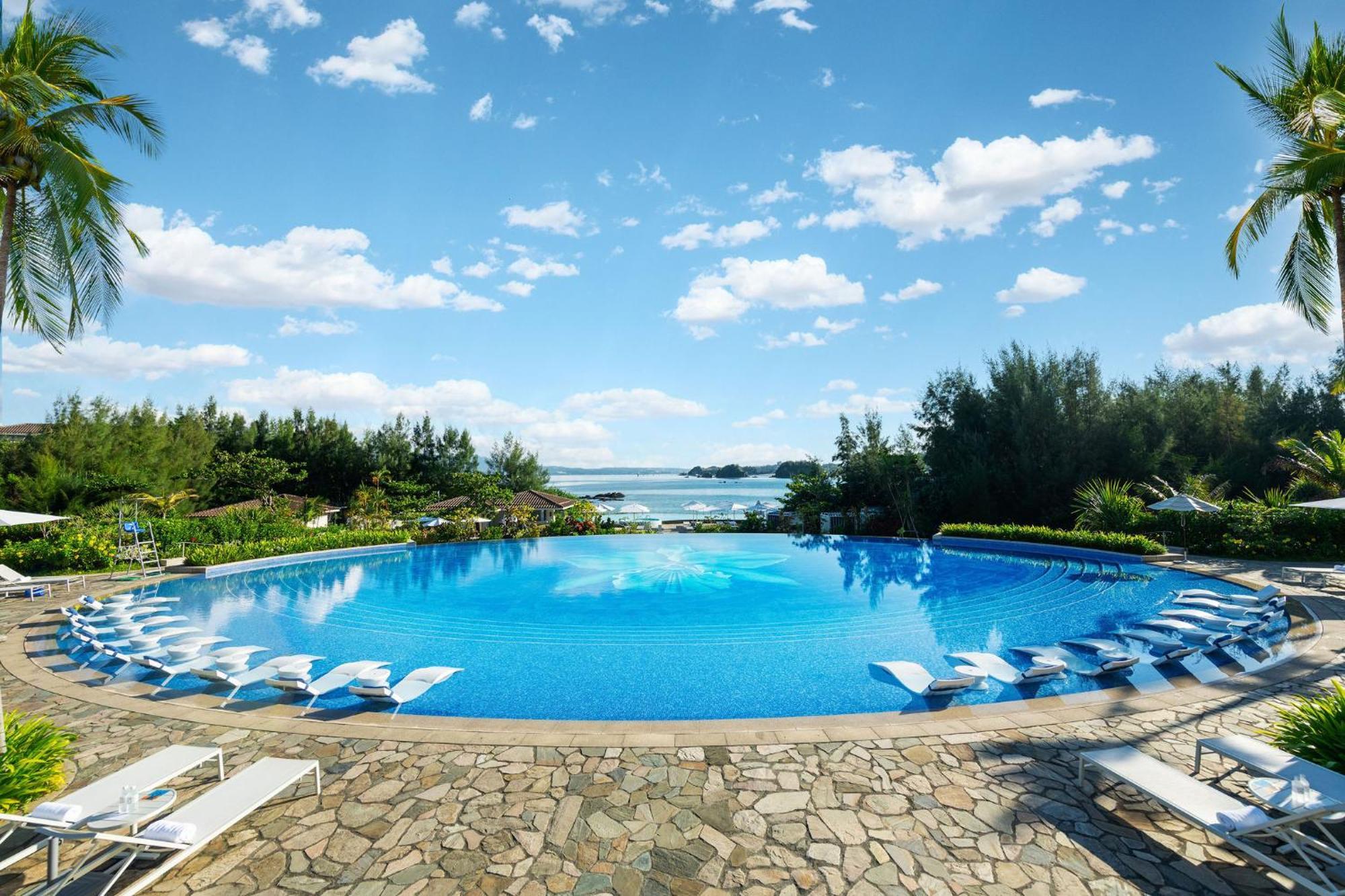 Halekulani Okinawa Hotel อนนะ ภายนอก รูปภาพ