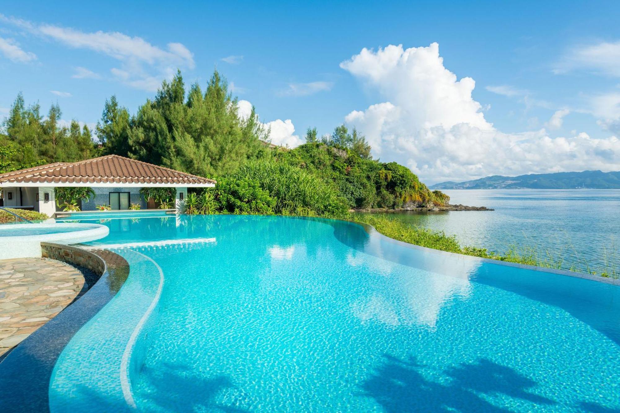 Halekulani Okinawa Hotel อนนะ ภายนอก รูปภาพ