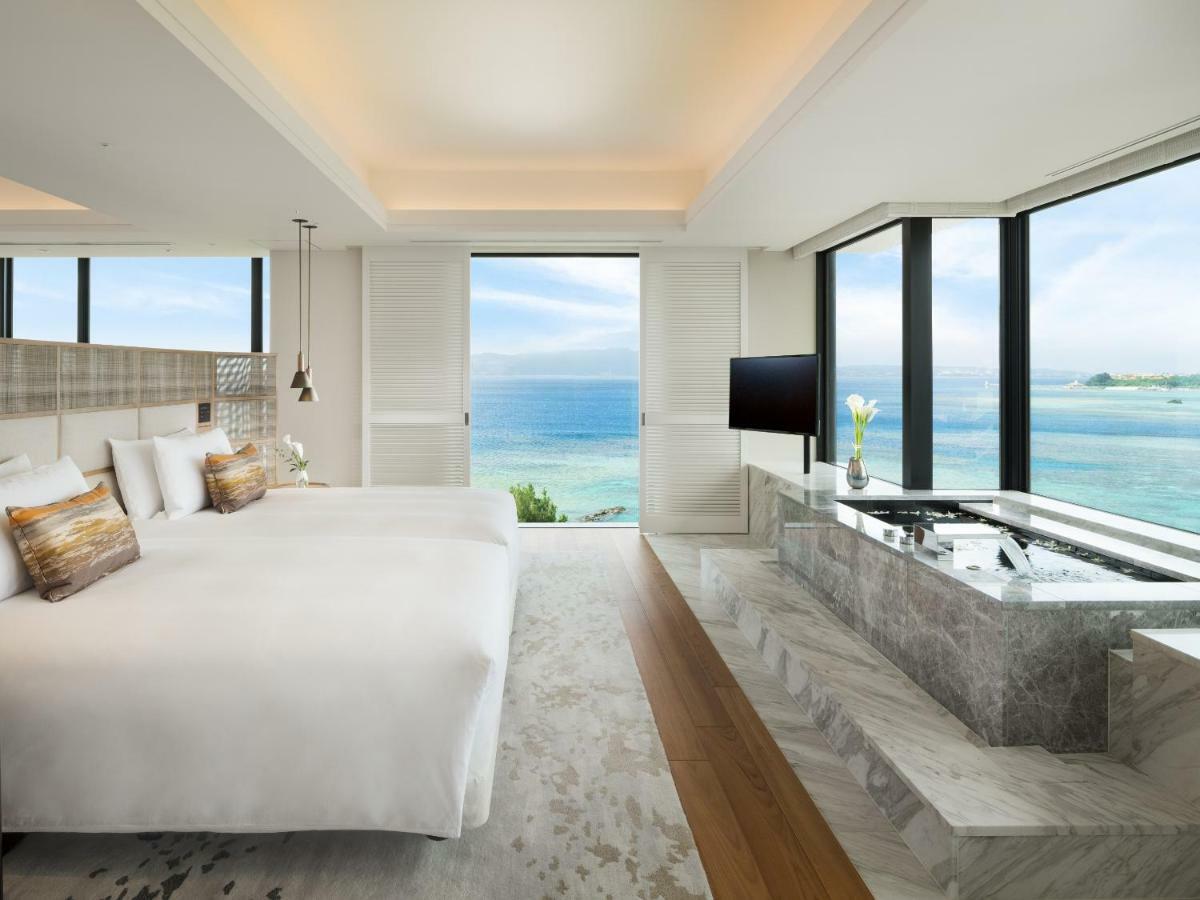 Halekulani Okinawa Hotel อนนะ ภายนอก รูปภาพ